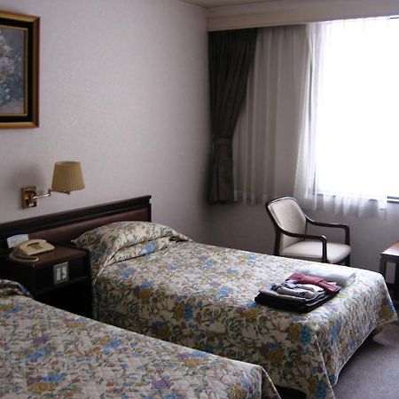 Kasenkyo Izutsuya Hotel Shin'onsen ภายนอก รูปภาพ