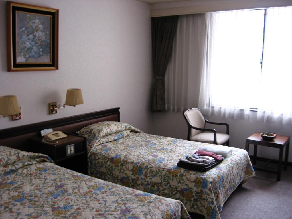 Kasenkyo Izutsuya Hotel Shin'onsen ภายนอก รูปภาพ