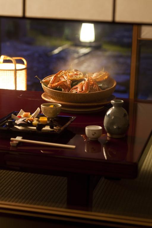 Kasenkyo Izutsuya Hotel Shin'onsen ภายนอก รูปภาพ