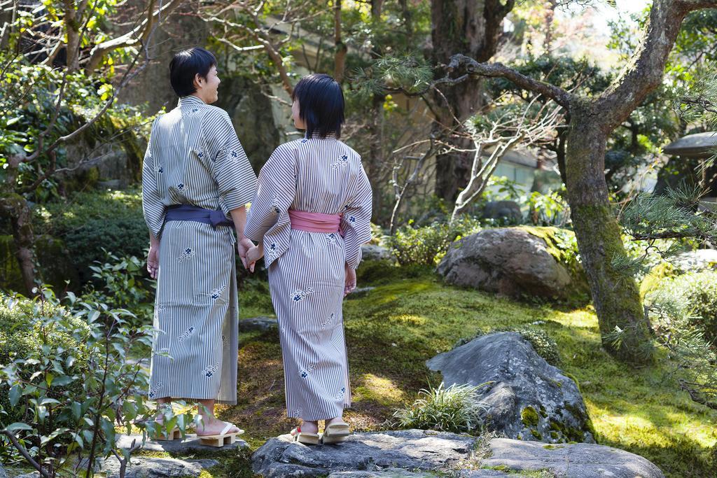 Kasenkyo Izutsuya Hotel Shin'onsen ภายนอก รูปภาพ
